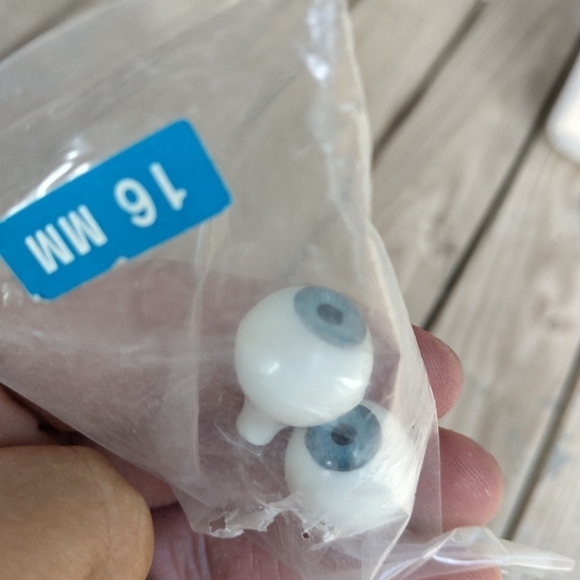 16mm Blue Doll Eyeballs Eyes for Doll Making - Picture 2 of 3